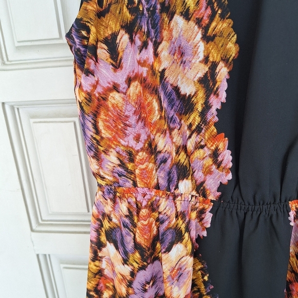 Paperdoll Dress SzM Lined Floral Pink/Black Cutouts Elastic Waist Short Polyeste - Picture 5 of 10